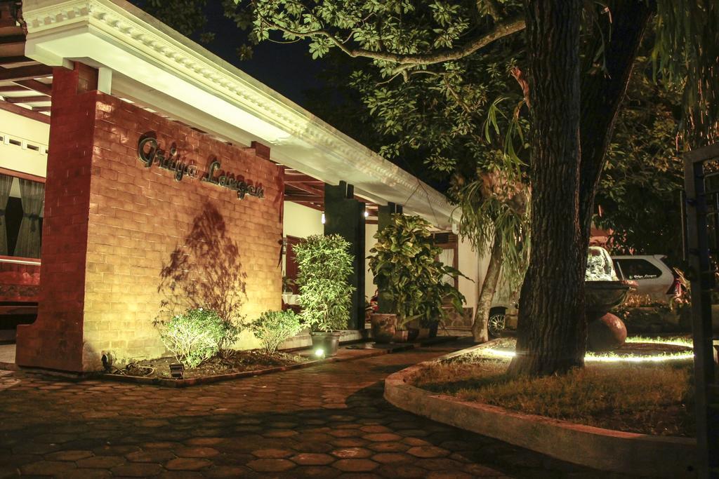 Griya Langen Guesthouse Yogyakarta Exterior photo